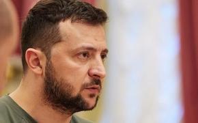 Зеленский сообщил, что обсудил с Макроном усиление макрофинансовой помощи Украине