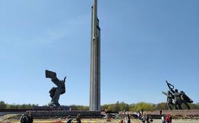 Посольство Москвы в Латвии после сноса памятника Освободителям в Риге заявило, что РФ оставляет за собой право на ответные меры