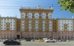 Немедленно покинуть Россию призывает американцев посольство США