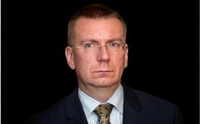 Глава МИД Латвии Эдгарс Ринкевич будет тщательно проверять граждан России с ВНЖ в стране