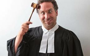 Судом установлено, что если судей не считать слабоумными то это для них оскорбление