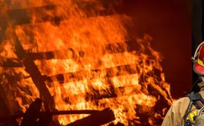 Восемь жилых домов загорелись в Донецке после обстрелов со стороны украинских войск