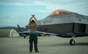 ВВС США планируют в течение двух лет полностью обновить парк боевых самолётов на базе Кадена в Японии