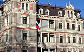 Латвия желает отключить электричество посольству России