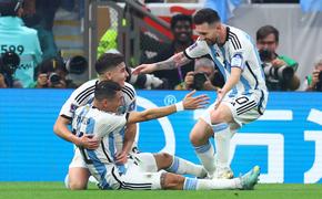 Итоги первого тайма финала ЧМ по футболу: Аргентина атакует и выигрывает, Месси забил 
