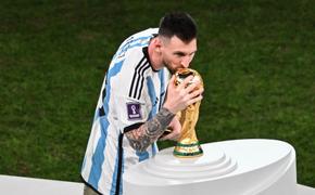Аргентина стала чемпионом мира по футболу, обыграв французов в серии пенальти