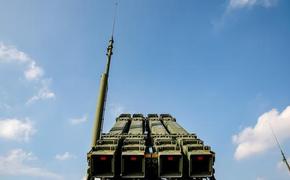 Politico: Пентагон рассматривает возможность обучать украинских зенитчиков обращаться с ПВО Patriot в США