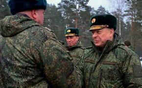 Минобороны Белоруссии сообщило о прибытии в страну главкома Сухопутных войск РФ Олега Салюкова