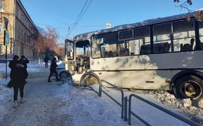 В Челябинске водителя маршрутки, насмерть сбившего пенсионерку, взяли под стражу