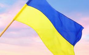 В Латвии участились кражи украинских флагов