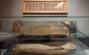 Египетские археологи обнаружили древний папирус длиной 16 метров с заклинаниями из Книги мертвых