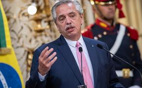 Президент Фернандес: Аргентина и другие страны Латинской Америки не планируют поставлять вооружения на Украину  