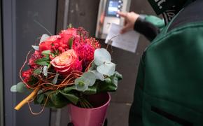 В Подмосковье «доставщик цветов» ограбил квартиру