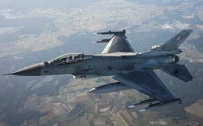 США начали работать с украинскими пилотами над подготовкой эксплуатации ими самолётов F16