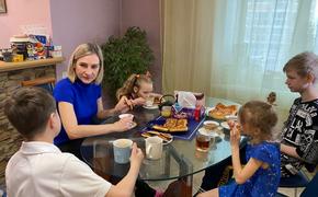 В Хабаровском крае в 2022 году 200 сирот обрели семью