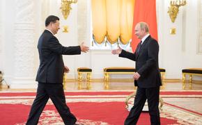 Начавшийся около четырех часов назад разговор Владимира Путина и Си Цзиньпина продолжается