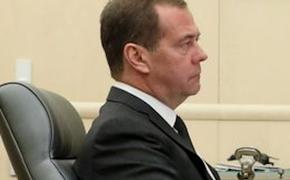 Медведев заявил, что Украина полностью находится на иностранном содержании