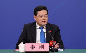 Глава китайского МИД Цинь Ган заявил, что КНР всегда выступала за здоровые и стабильные отношения с США, и эта позиция неизменна