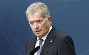 Финский президент Ниинистё сообщил, что он не слышал перевод ответа Зеленского на вопрос о гарантиях НАТО