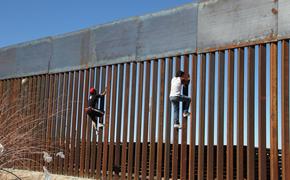 США усиливают охрану границ от мигрантов