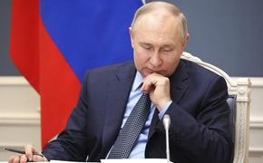 Бывший советник ЦРУ Рикардс выразил мнение, что Путин при помощи «нефтяного оружия» может сорвать план Байдена по переизбранию