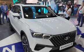 АвтоВАЗ представил Lada X-Cross 5, изготовленную на бывшем заводе Nissan в Санкт-Петербурге 