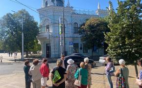 В Краснодаре для активистов организовали экскурсию по историческому центру
