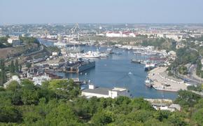 В Севастополе объявлена эвакуация жителей домов, рядом с которыми упала ракета