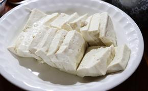 Врач Романов рассказал о пользе тофу для здоровья людей