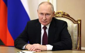 Путин: дико было смотреть, когда в парламенте Канады рукоплескали нацисту