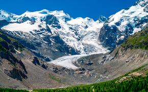 В высокогорной зоне Большого Кавказа активно тают ледники
