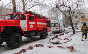 В Комсомольске-на-Амуре при пожаре чуть не сгорел хозяин дома