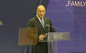 Глава Болгарии наложил вето на предоставление Украине списанной бронетехники