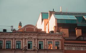 Подросток упал с крыши во время фотосессии в Петербурге