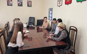Депутат ЗСК Татьяна Очкаласова обсудила с помощниками новогодние акции для детей