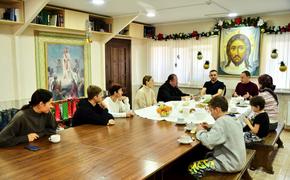 Депутат ЗСК Виктор Тепляков поздравил подопечных приюта при храме в городе Сочи