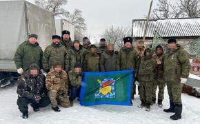 Уральские казаки доставили бойцам СВО машину, одеяло и личные посылки