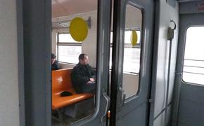 В пригородных поездах Петербурга выросли штрафы для безбилетников