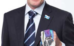 Двукратному олимпийскому чемпиону Сергею Чепикову исполнилось 57 лет