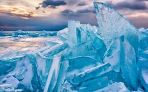 В Петербурге спасли нетрезвую девушку, которая гуляла по льду Финского залива