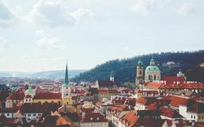 МИД Чехии предлагает бессрочно запретить выдачу виз гражданам РФ и Белоруссии