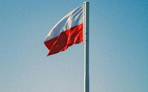 В Польше сотни политиков незаконно прослушивали