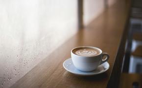Сомнолог Ли заявила, что потребление кофе сразу после сна вредит организму