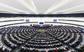 Депутат Европарламента Уоллес назвал НАТО «террористической организацией»