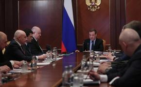 Медведев: надо обеспечить армию РФ наиболее востребованными ЗУР к системам ПВО