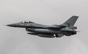Украинские пилоты, обучаясь на F-16, уже отрабатывают удары по целям