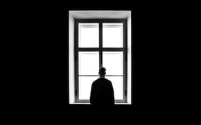 Психиатр Шуров: Отсутствие настроения в течение двух недель говорит о депрессии