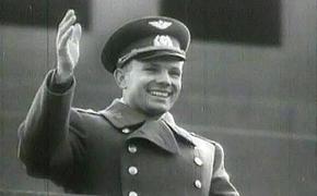 90 лет назад родился Юрий  Гагарин,  первый космонавт Земли