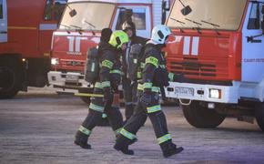 Спасатели ликвидировали открытое горение на складе во Фрунзенском районе 
