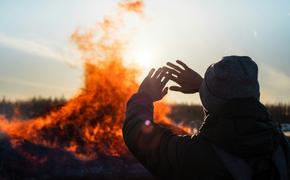Религиовед Васильев: Сжигание чучела на Масленицу очищает перед Великим постом